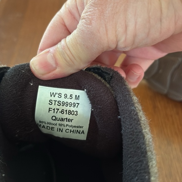 Sperry Black and Brown Boots 9.5 - Picture 9 of 10